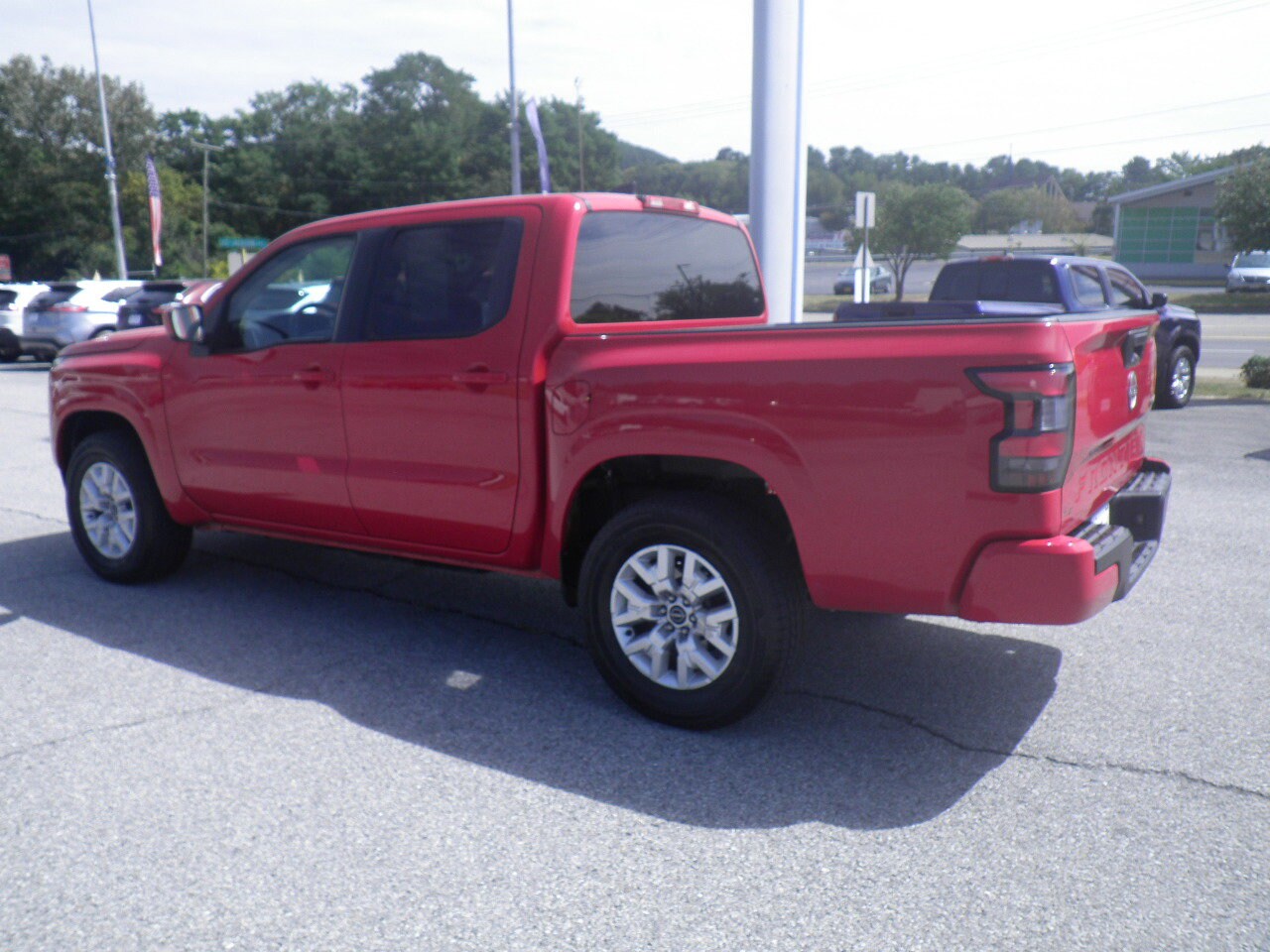 2022 Nissan Frontier SV photo 4