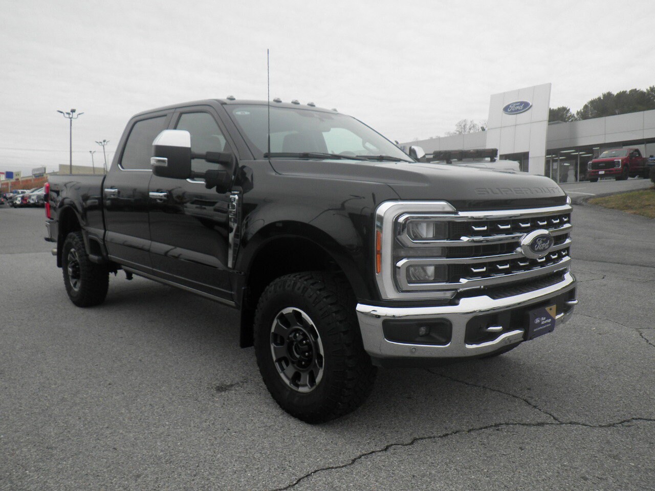 2023 Ford F-350 Super Duty Lariat's photo