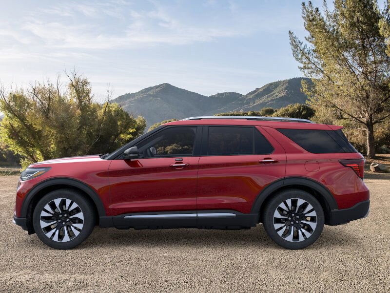 2026 Ford Explorer Platinum photo 2