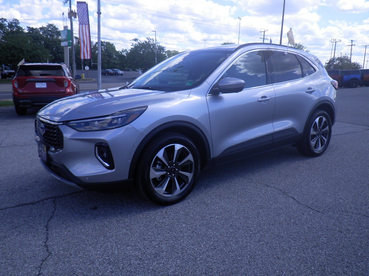 2023 Ford Escape Platinum photo 3