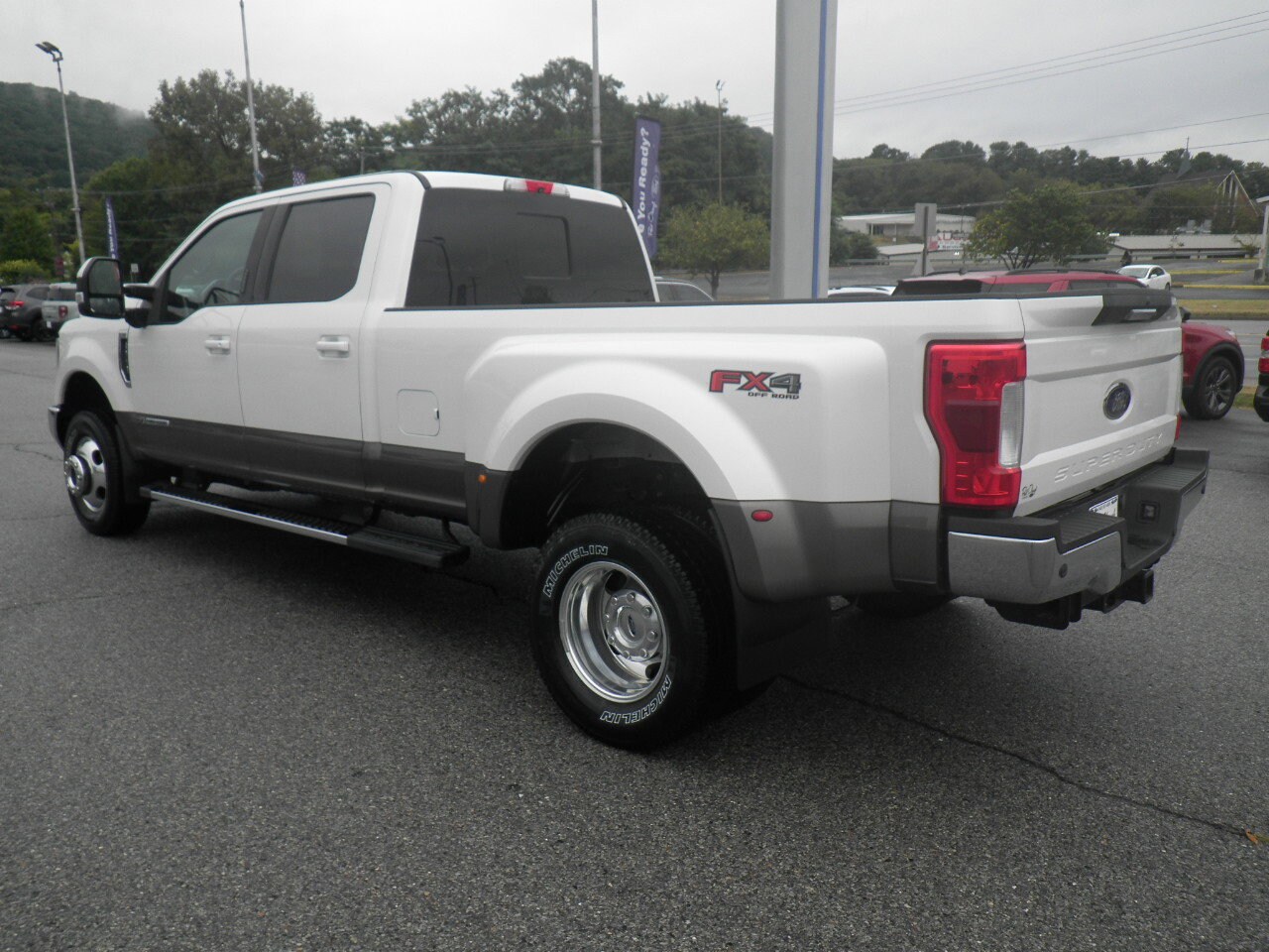 2019 Ford F-350 photo 3