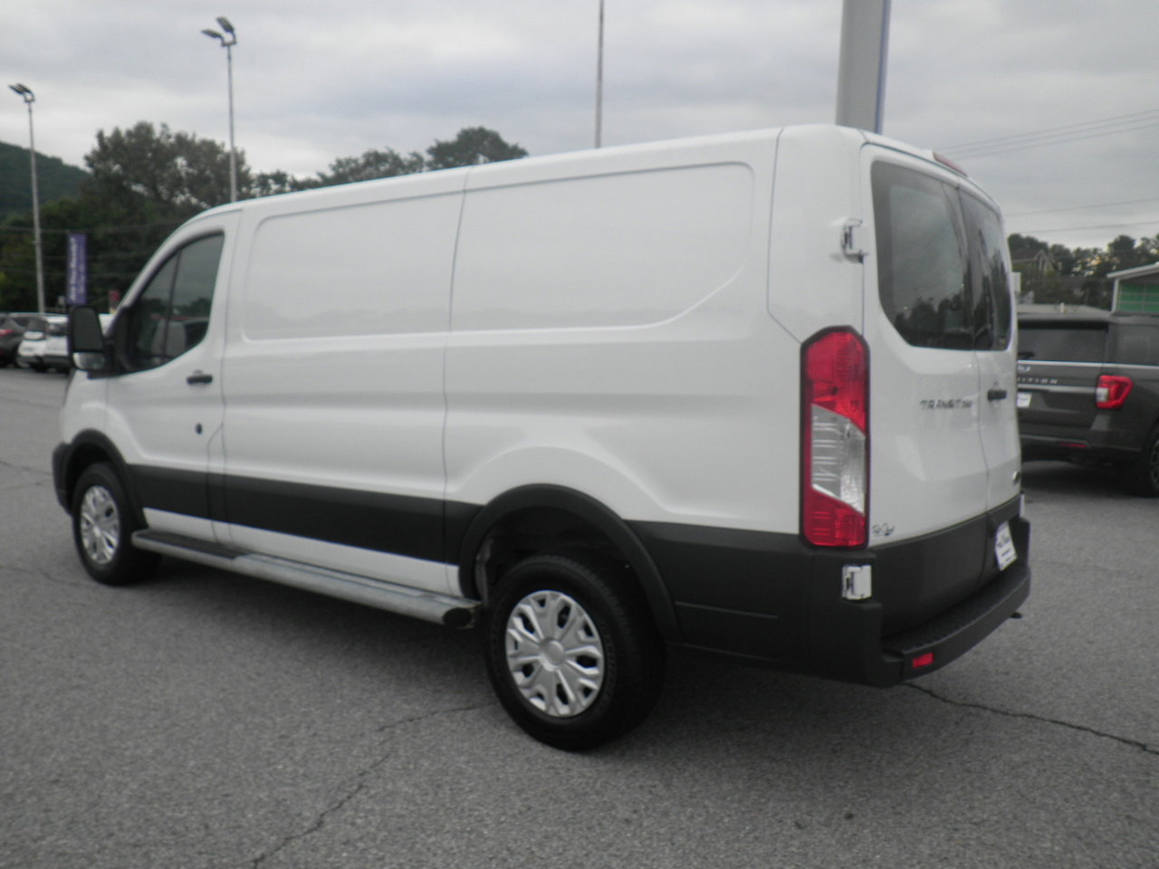 2023 Ford Transit photo 2