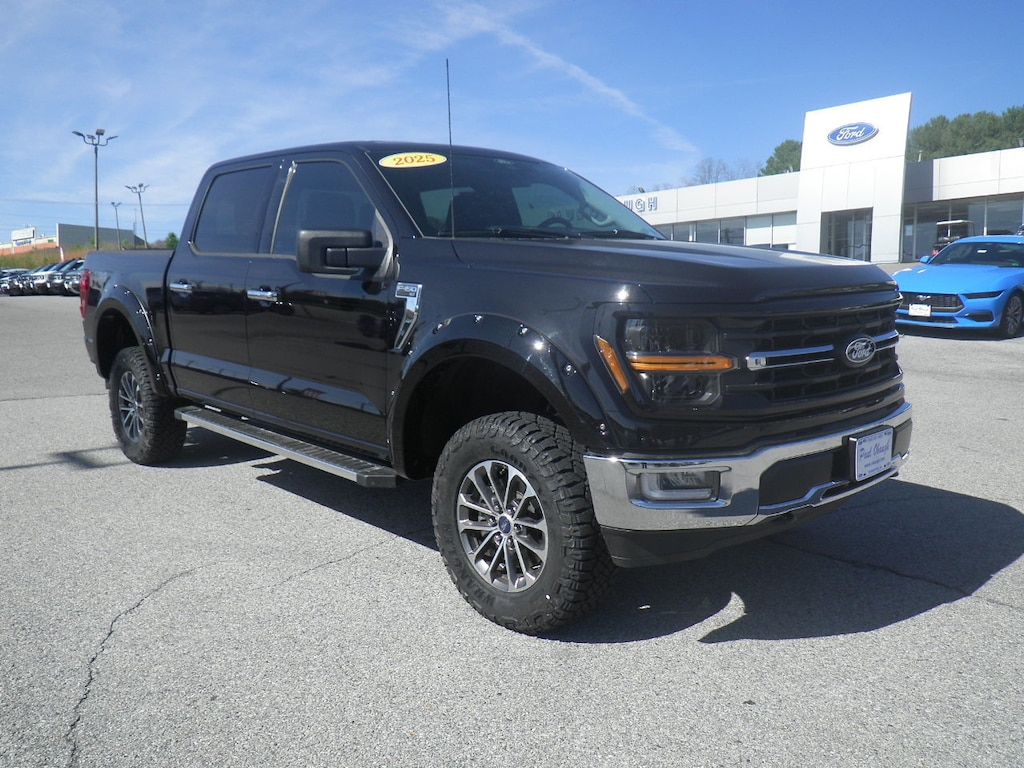 Used 2025 Ford F-150 XLT Truck SuperCrew Cab