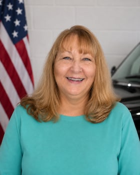 Staff member Tammy Obaugh from ID_b60920b4232d
