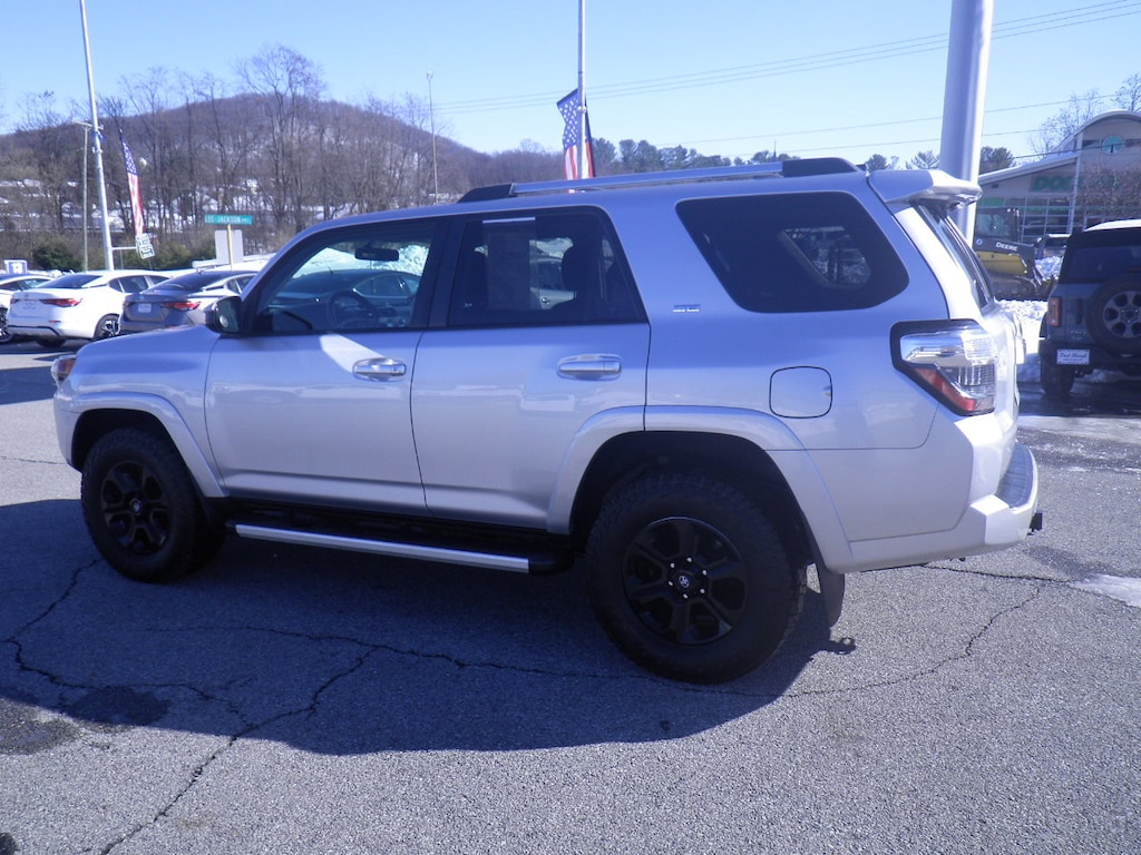 Used 2017 Toyota 4Runner SR5 SUV
