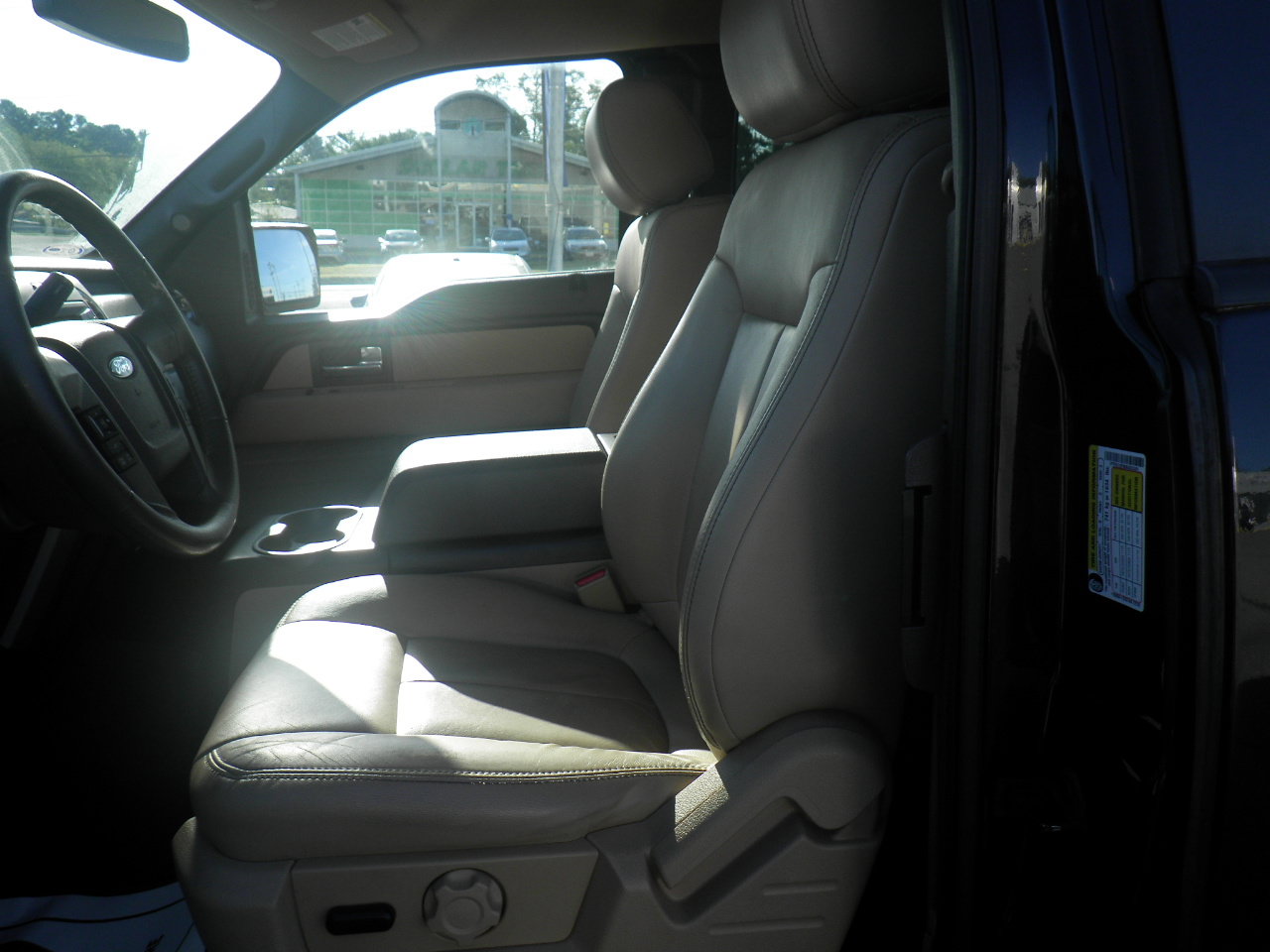 Photo 12
