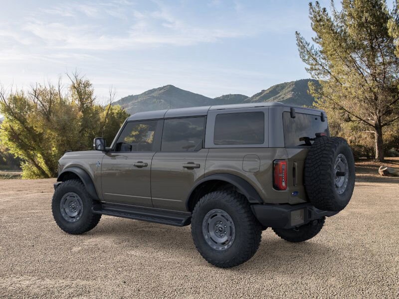 2025 Ford Bronco Outer Banks photo 3