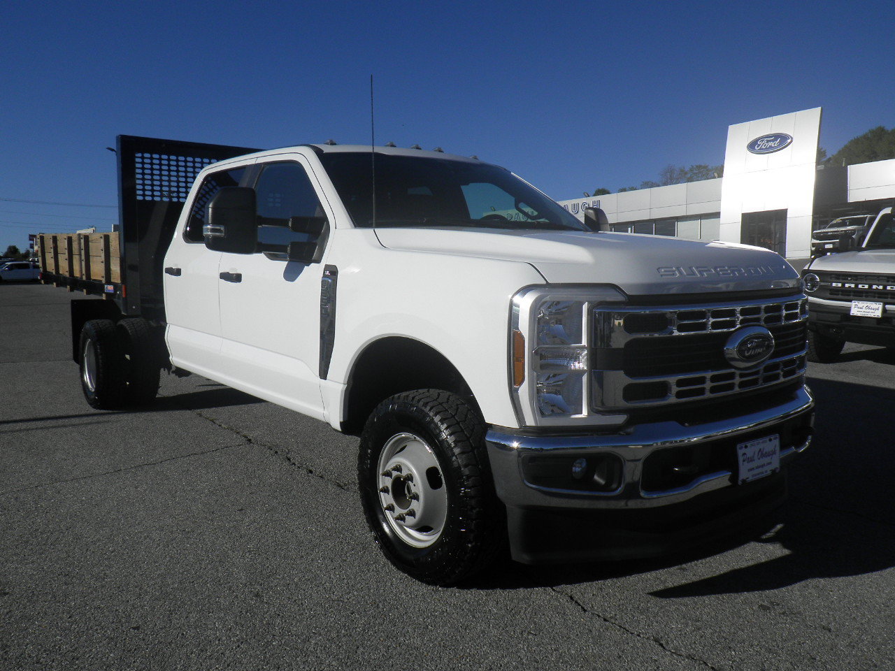 2024 Ford F-350 Super Duty Chassis Cab