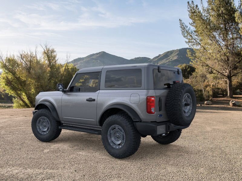 2025 Ford Bronco Base photo 3