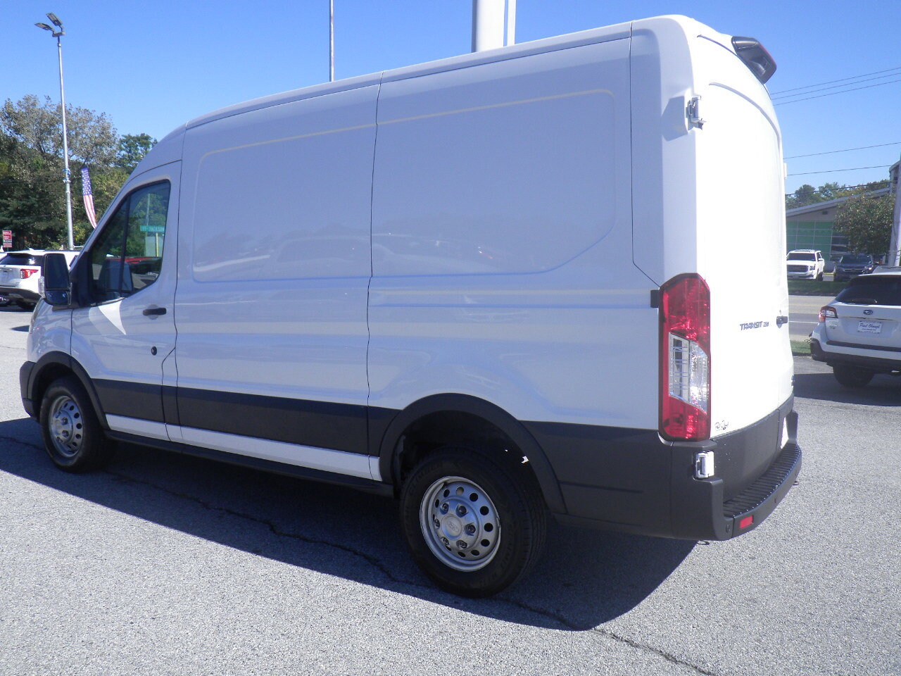 2020 Ford Transit Cargo Van photo 3