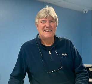 Staff member Gary Henline from ID_762afa98f72c