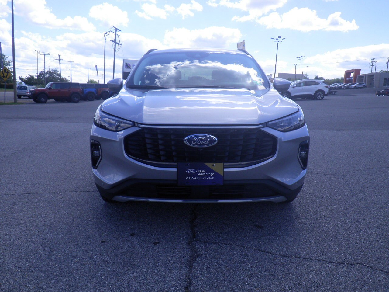 2023 Ford Escape Platinum photo 2
