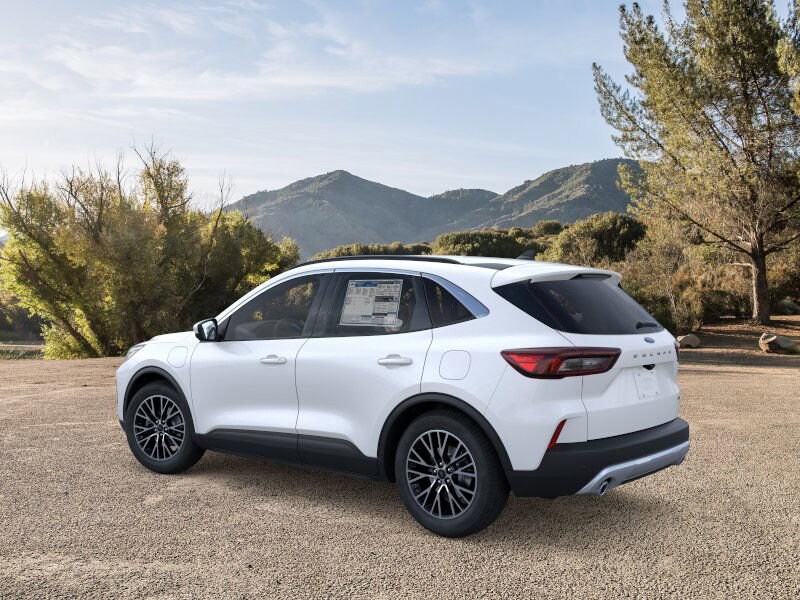2025 Ford Escape photo 4
