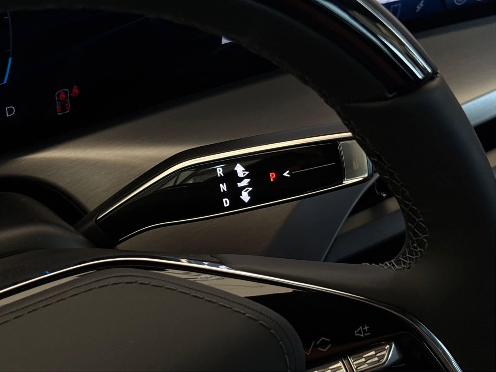 2026 Cadillac VISTIQ Platinum Sport - Photo 29