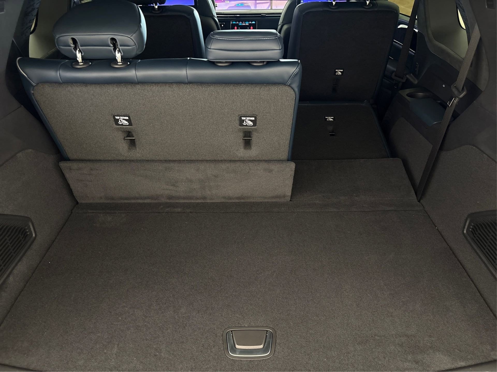 2025 Cadillac Escalade IQ Luxury 2 - Photo 11