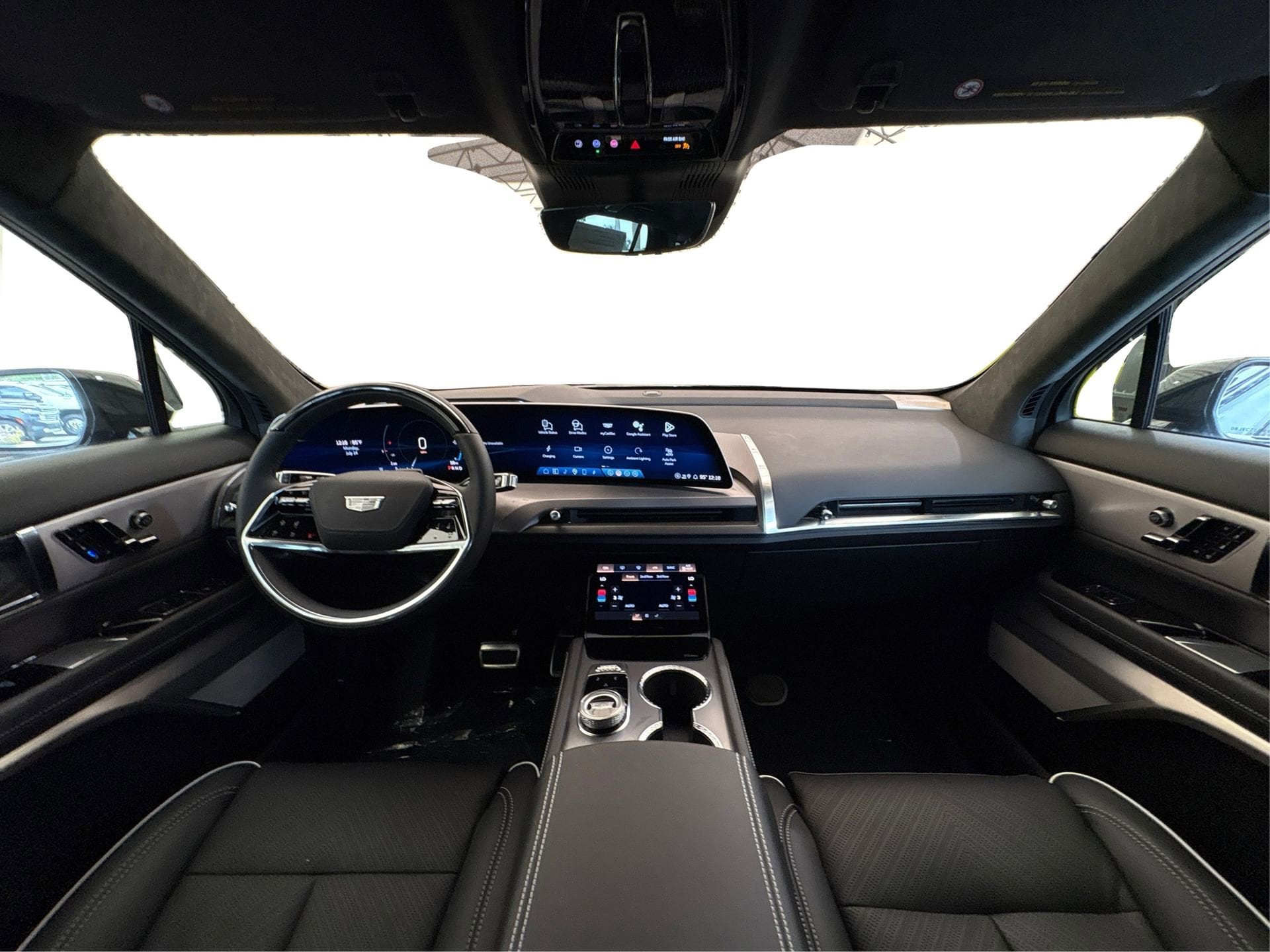 2026 Cadillac VISTIQ Platinum Sport - Photo 23