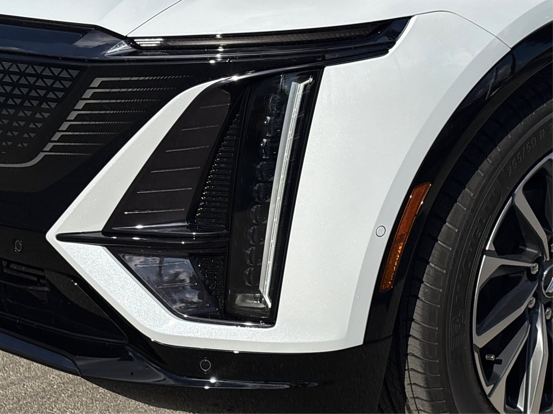 2026 Cadillac LYRIQ Premium Sport - Photo 14