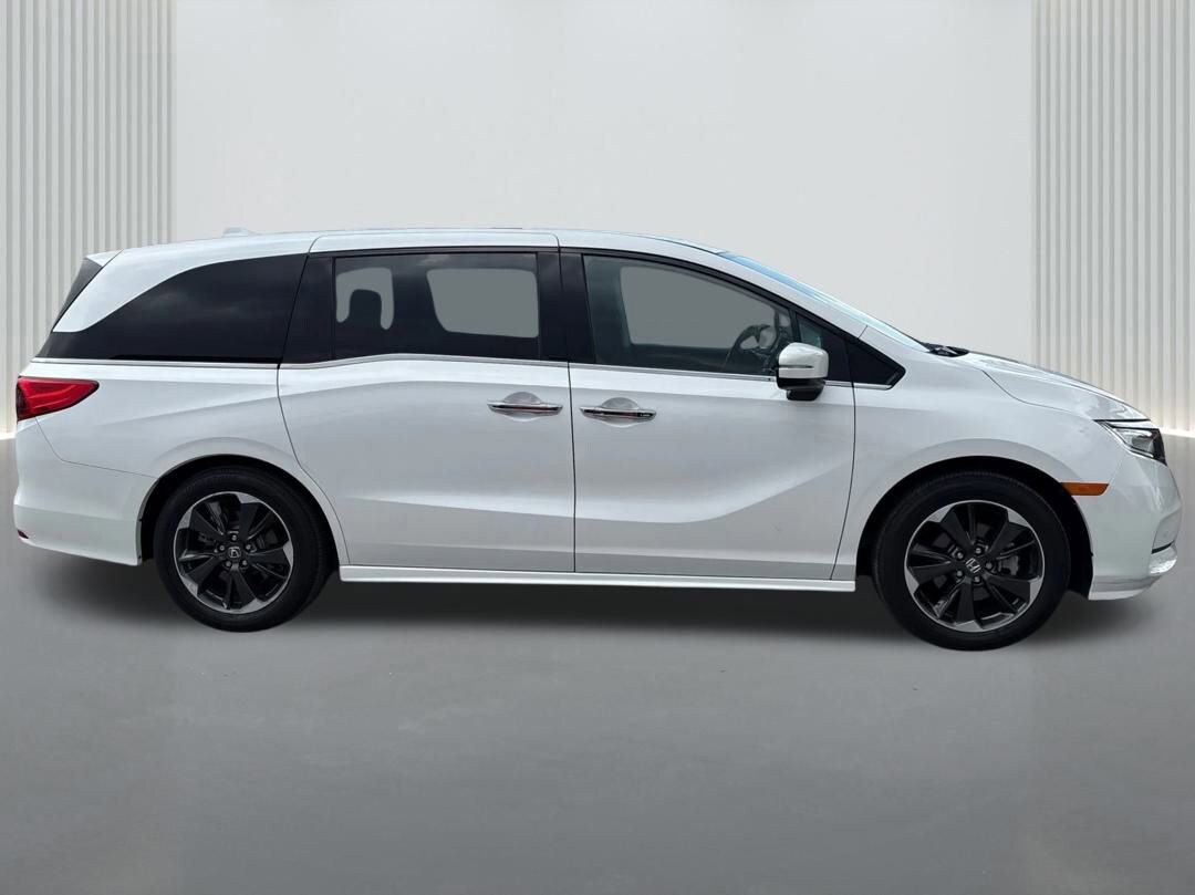 2024 Honda Odyssey Elite photo 4