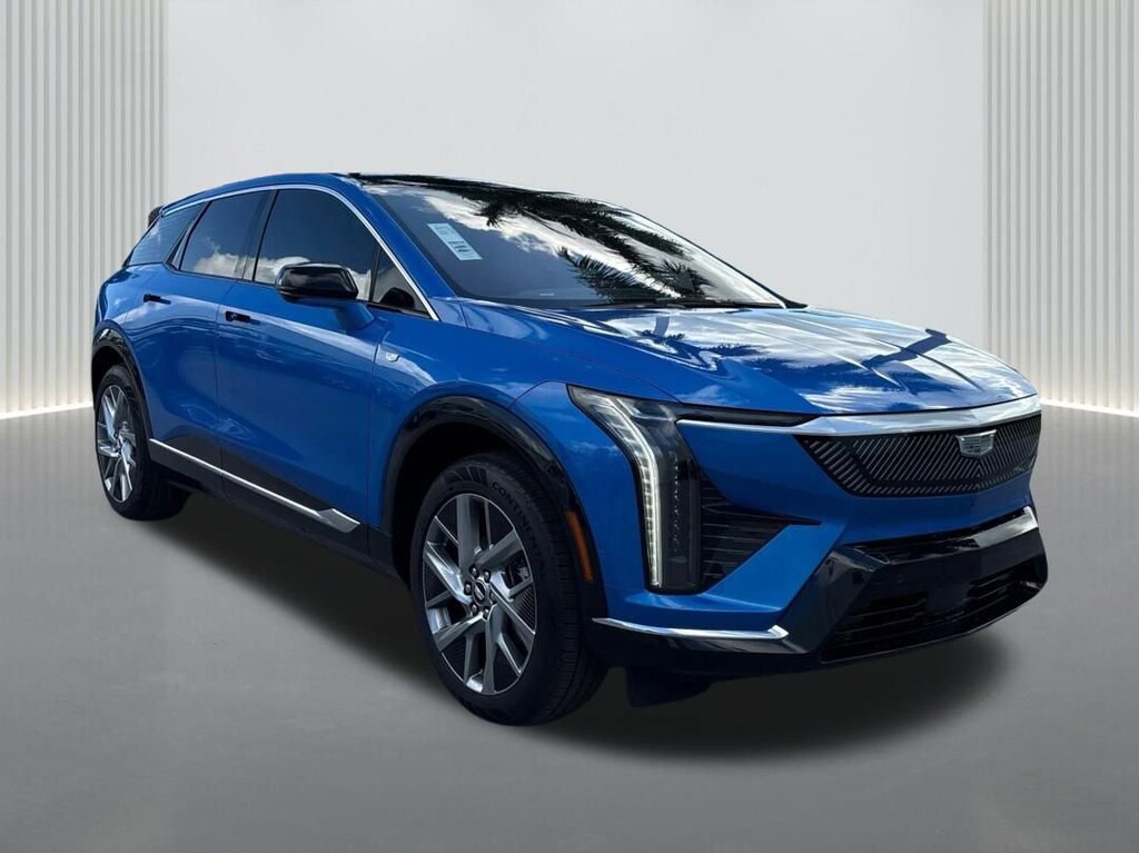 New 2026 CADILLAC OPTIQ Luxury SUV