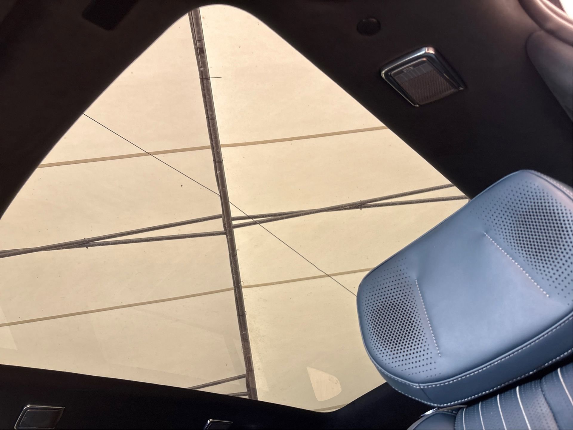 2025 Cadillac Escalade IQ Luxury 2 - Photo 35