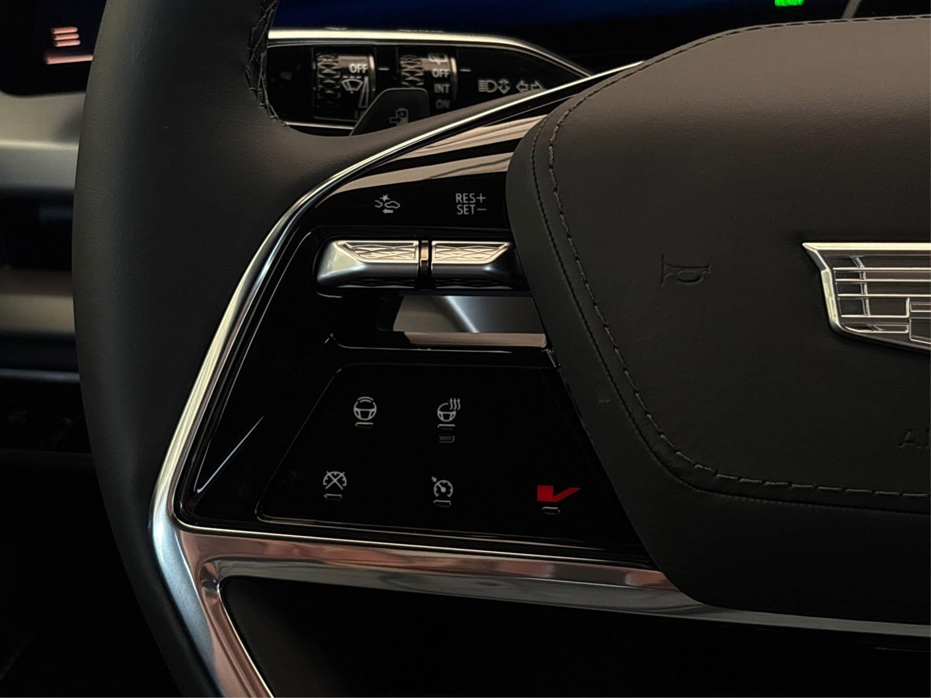 2026 Cadillac VISTIQ Platinum Sport - Photo 28