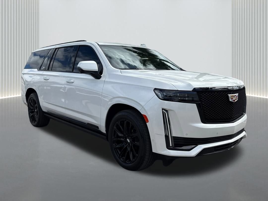 2023 Cadillac Escalade ESV Sport Platinum photo 3