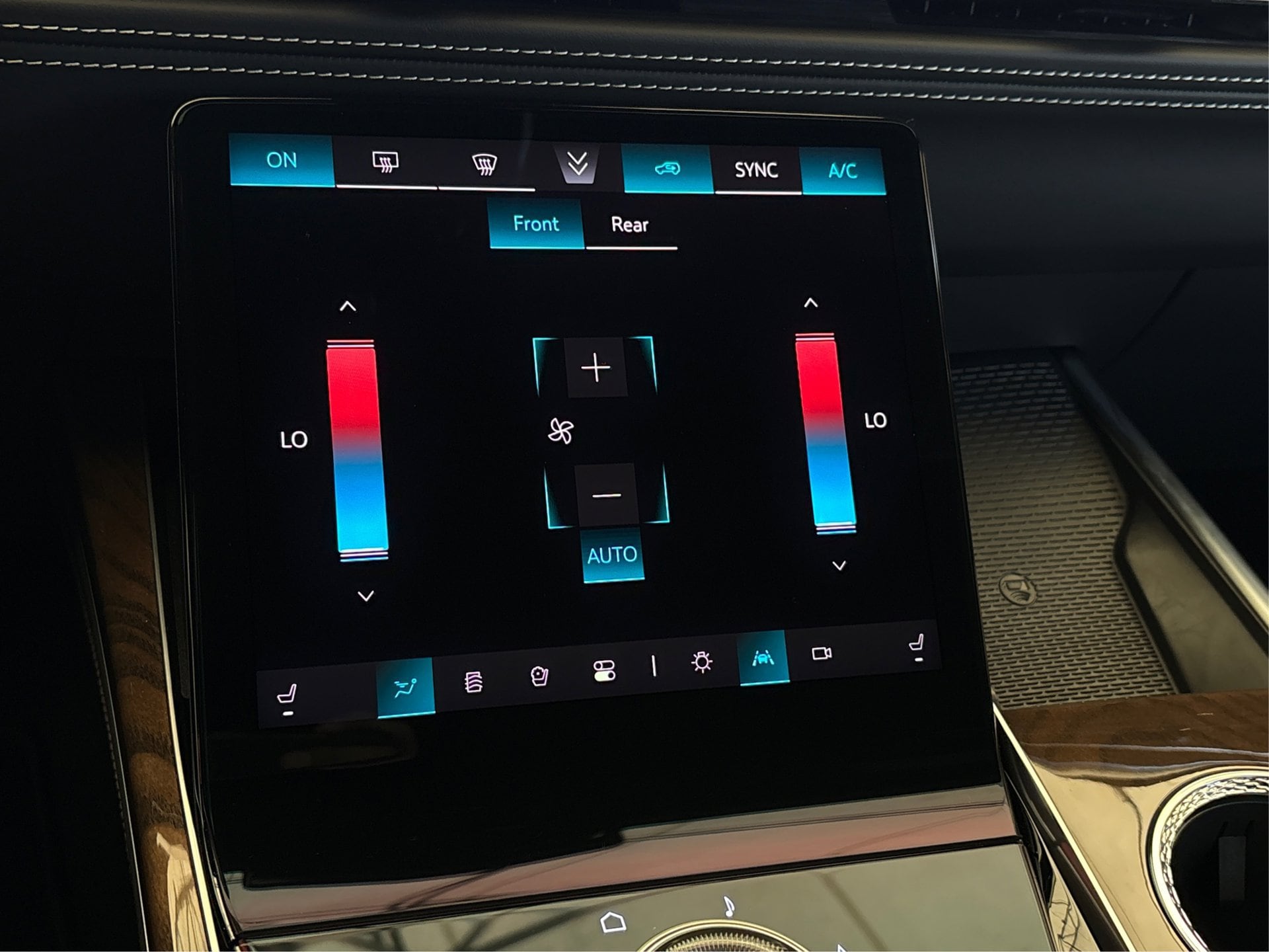 2026 Cadillac Escalade Platinum Sport - Photo 27