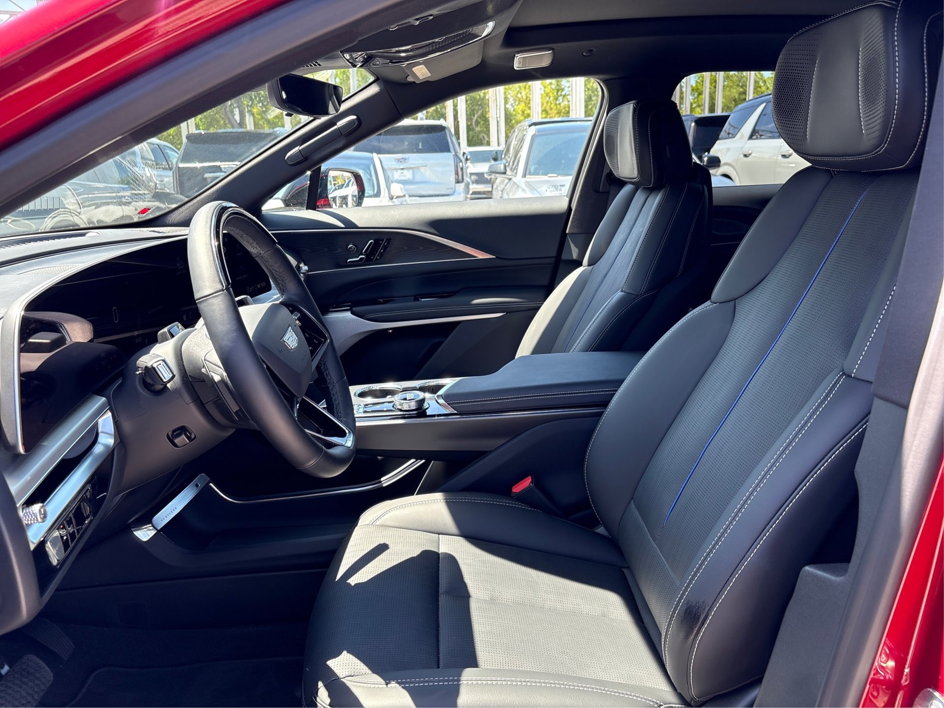 2026 Cadillac LYRIQ Premium Sport - Photo 8