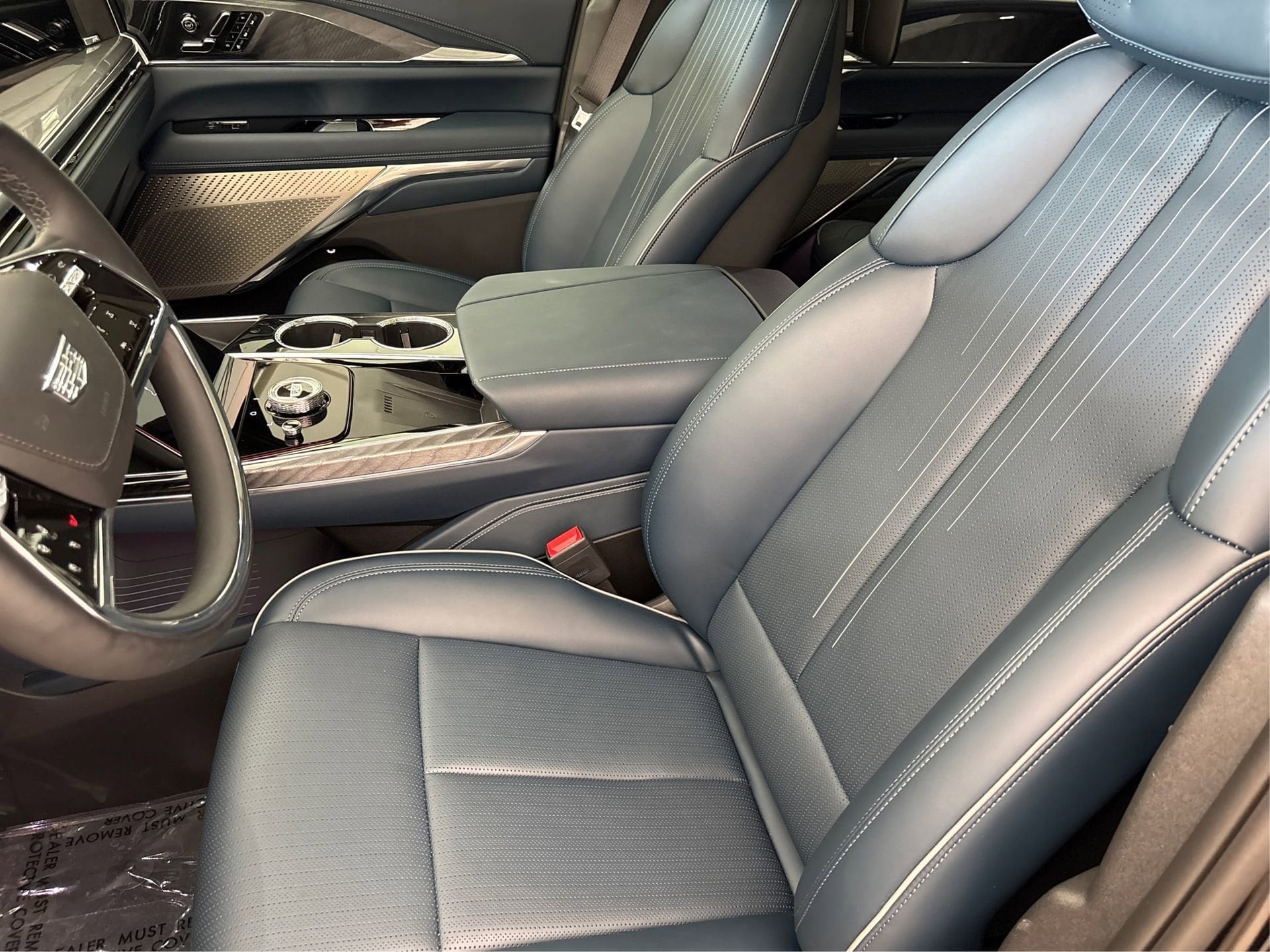 2025 Cadillac Escalade IQ Luxury 2 - Photo 9