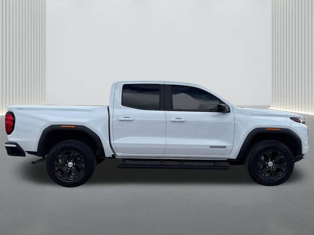 Used 2023 GMC Canyon Elevation Truck