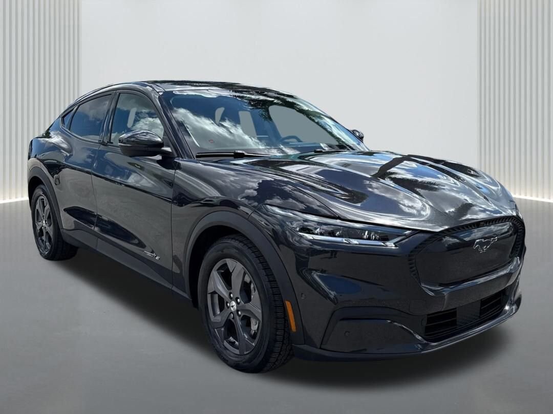 2022 Ford Mustang Mach-E Select photo 3