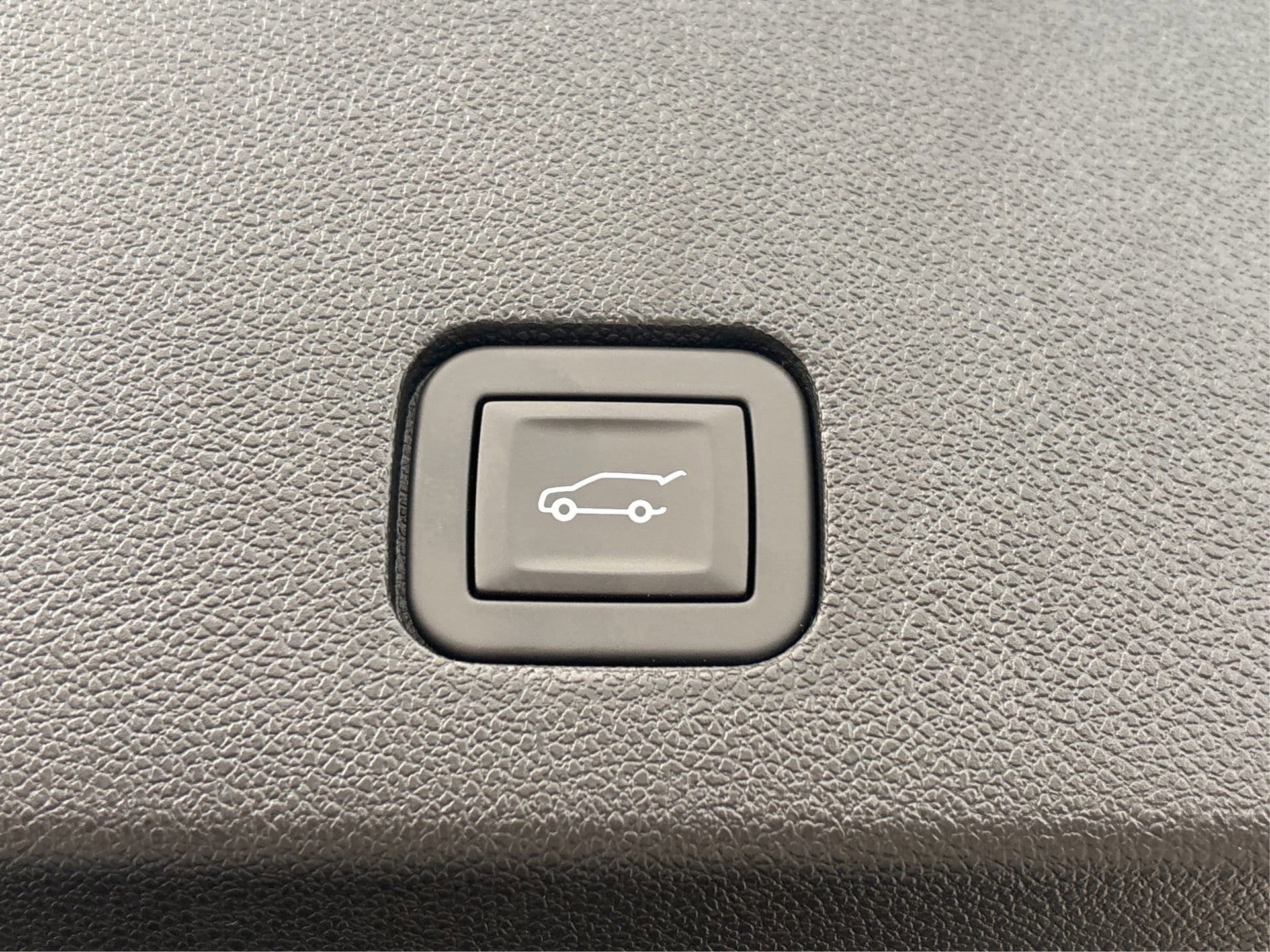 2025 Cadillac XT6 Premium Luxury - Photo 12
