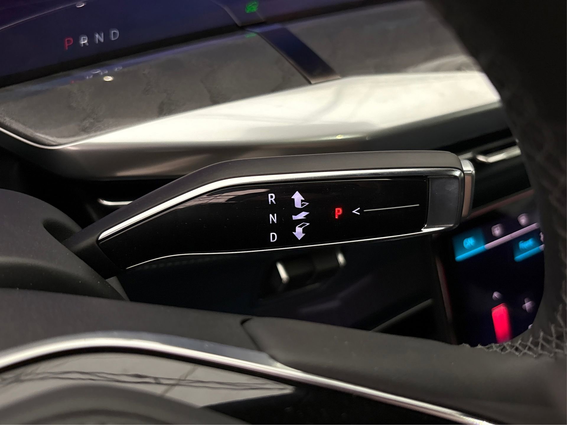 2025 Cadillac Escalade IQ Luxury 2 - Photo 29