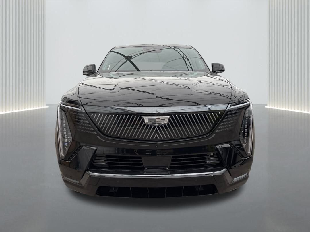 2025 Cadillac Escalade IQ Sport photo 2