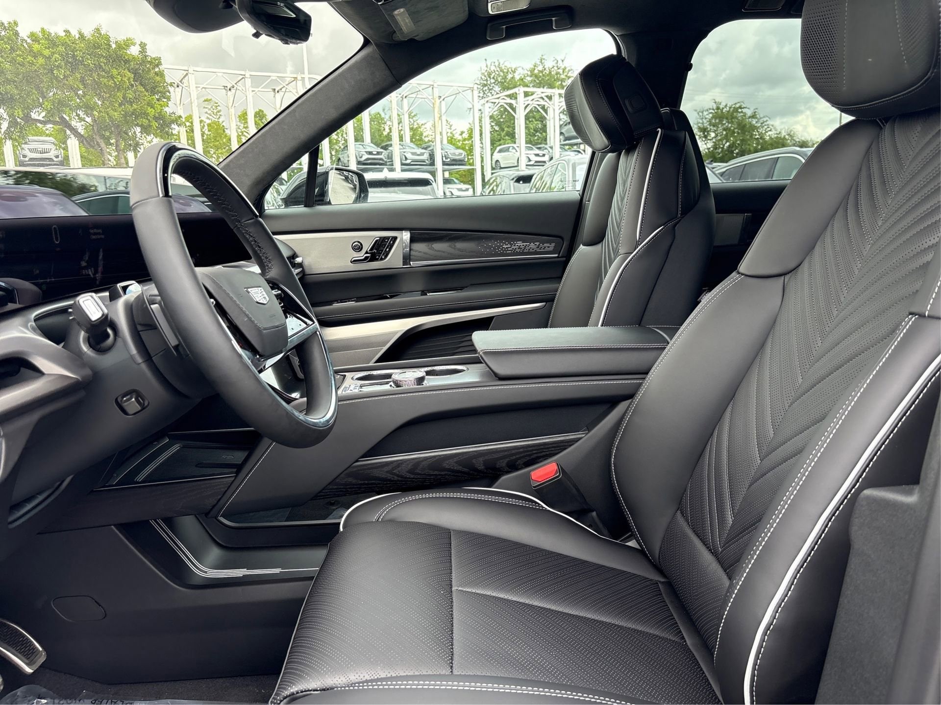 2026 Cadillac VISTIQ Platinum Sport - Photo 9