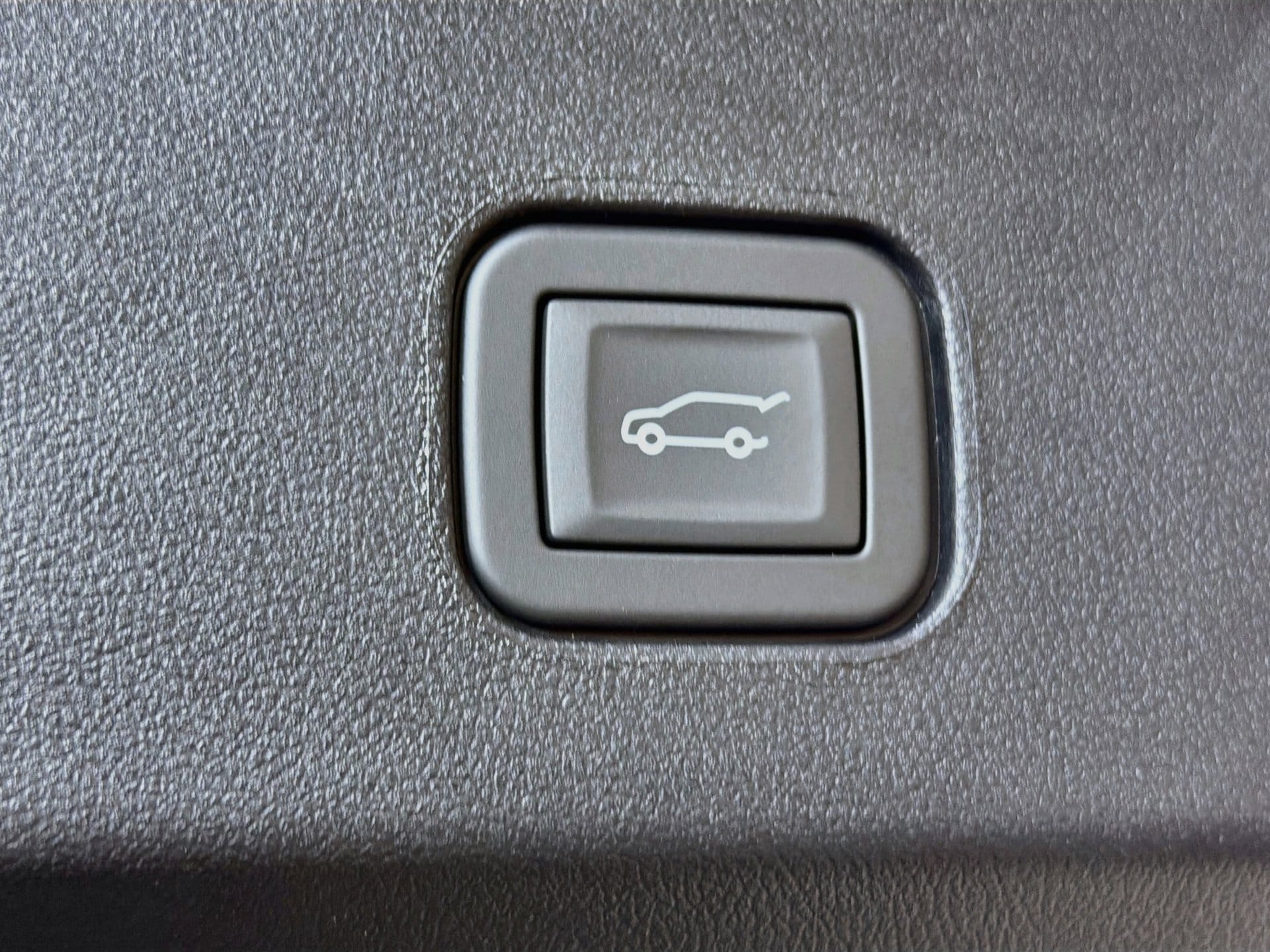 2027 Cadillac LYRIQ Sport - Photo 12
