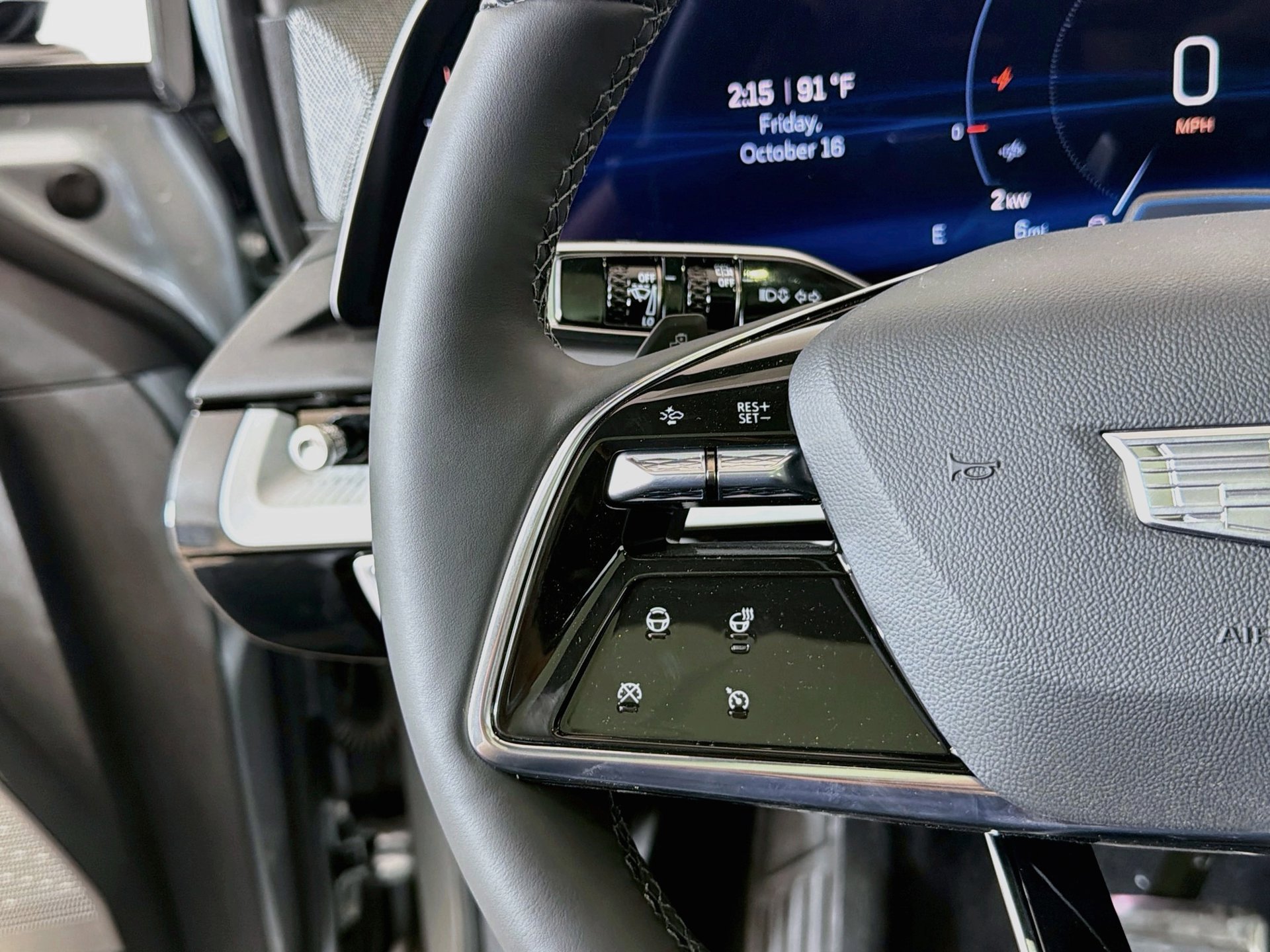 2027 Cadillac OPTIQ Sport - Photo 34