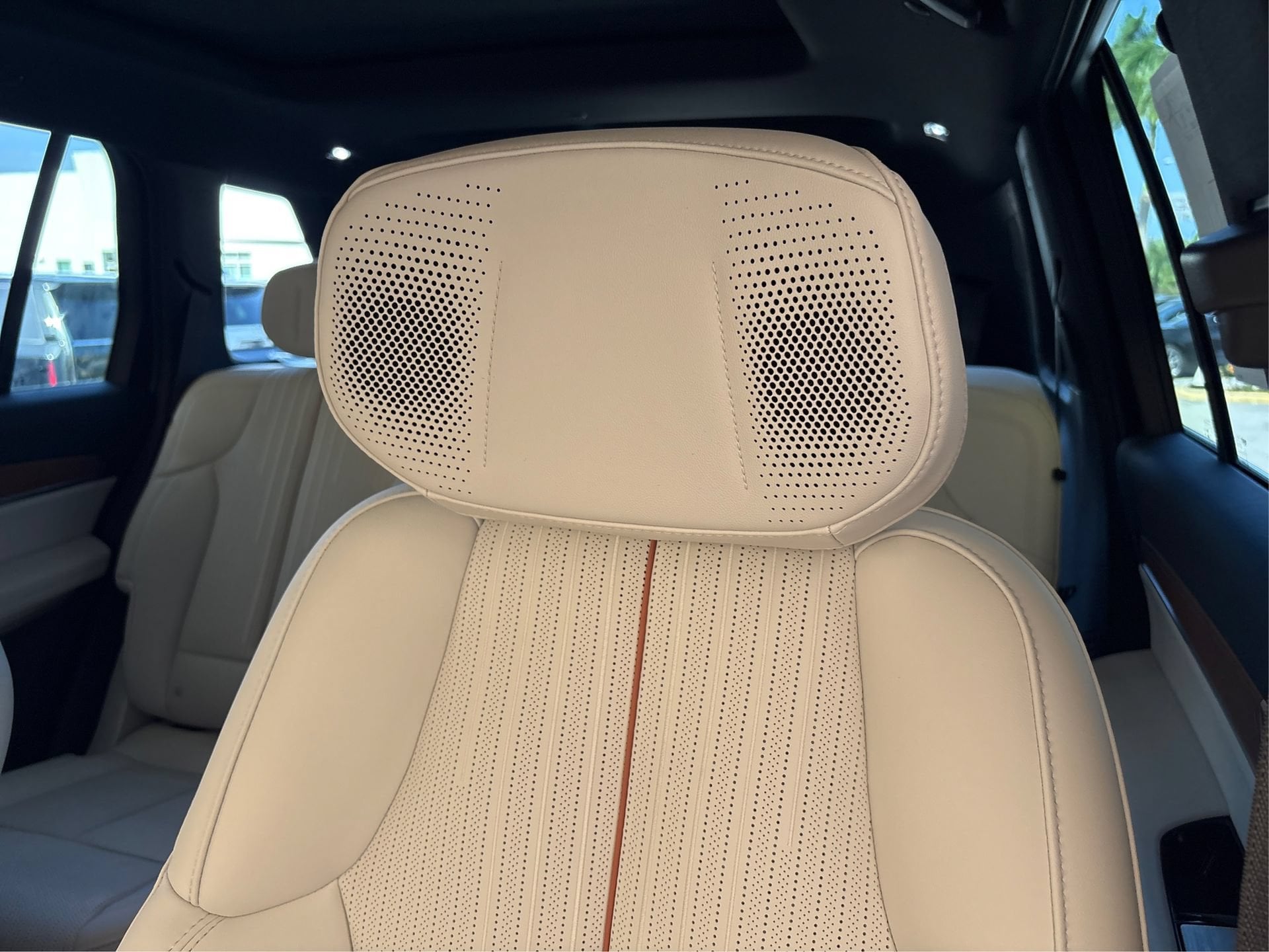 2027 Cadillac VISTIQ Sport - Photo 29