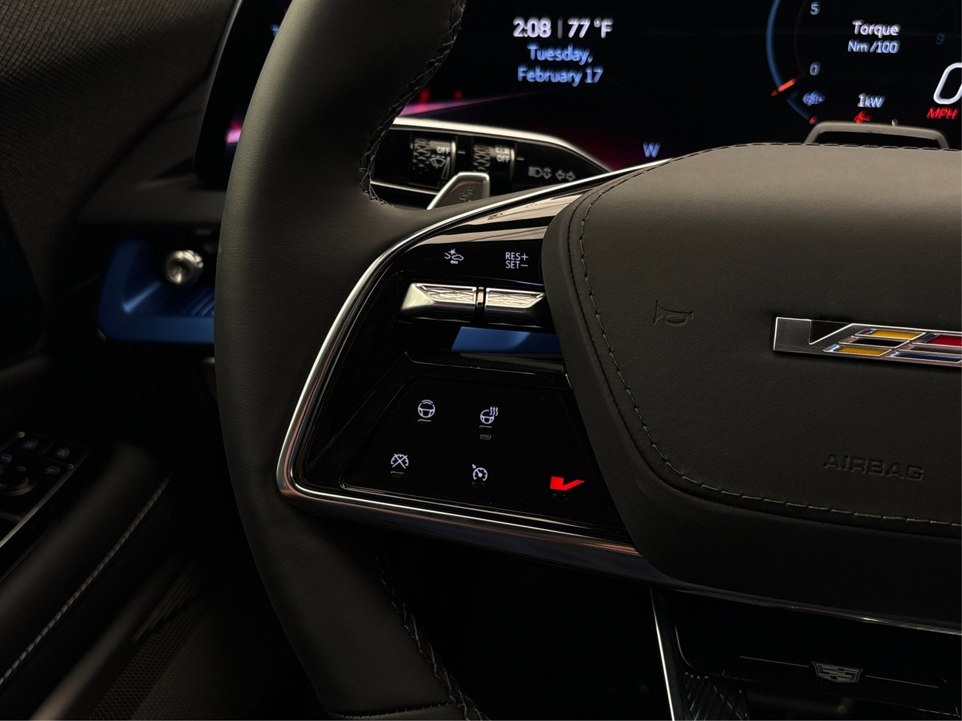 2026 Cadillac OPTIQ V-Series - Photo 27