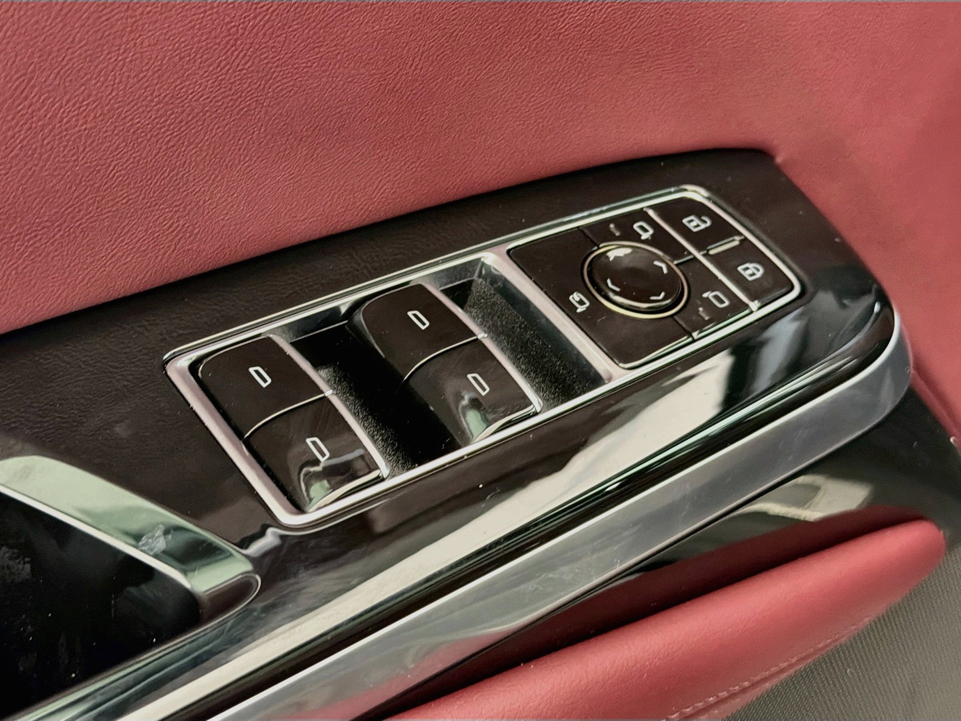 2026 Cadillac Escalade ESV Luxury - Photo 23
