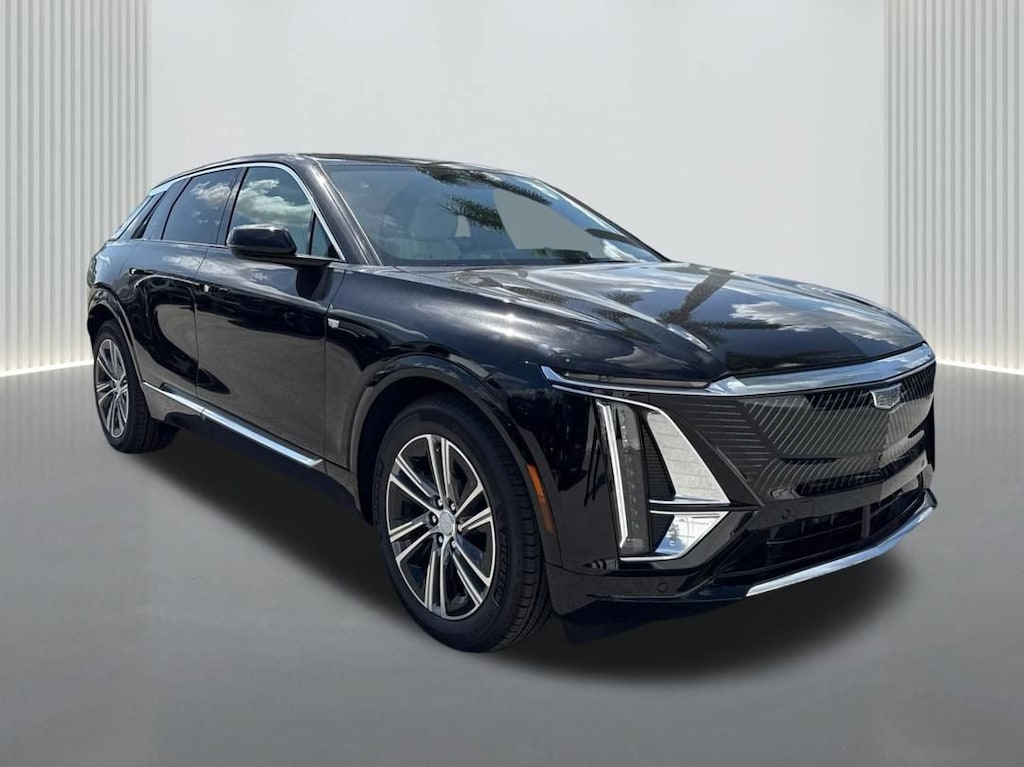 New 2026 CADILLAC LYRIQ Luxury SUV