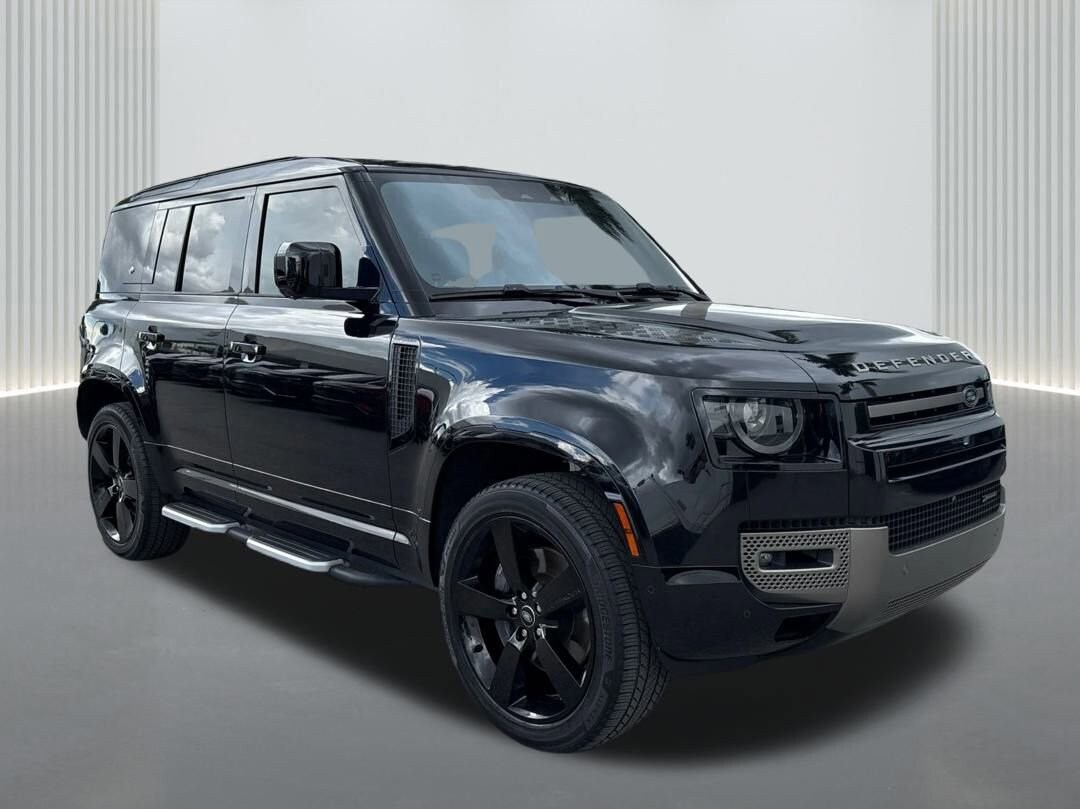2022 Land Rover Defender X-Dynamic HSE photo 3