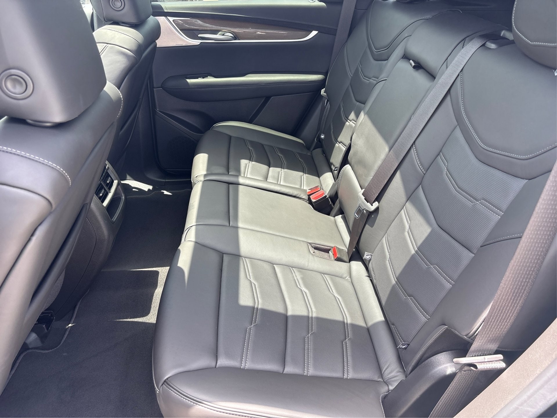 2024 Cadillac XT5 Sport - Photo 10