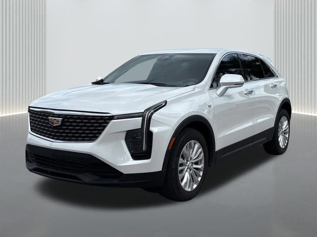 2024 Cadillac XT4 Luxury's photo