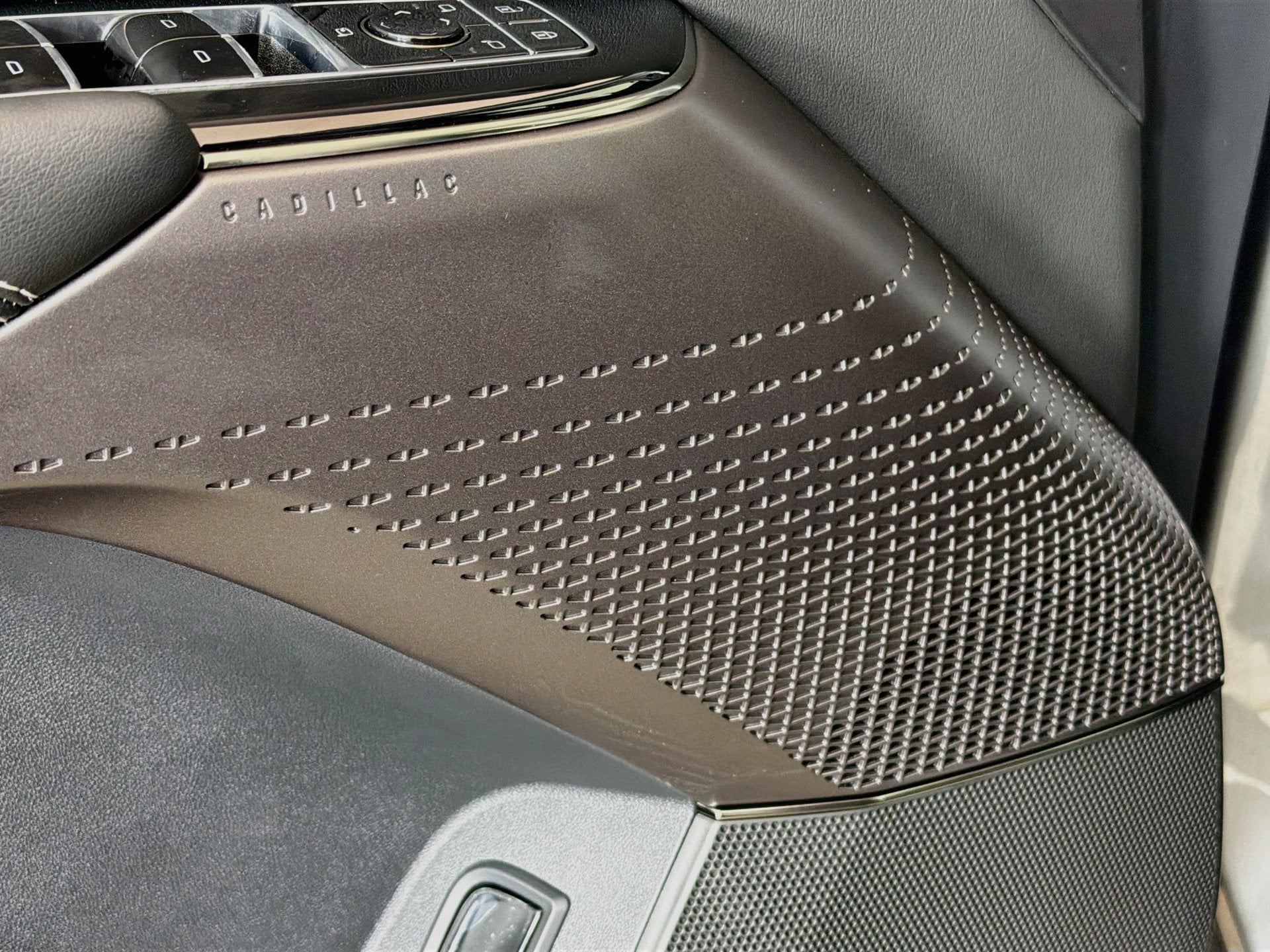 2027 Cadillac LYRIQ Sport - Photo 23