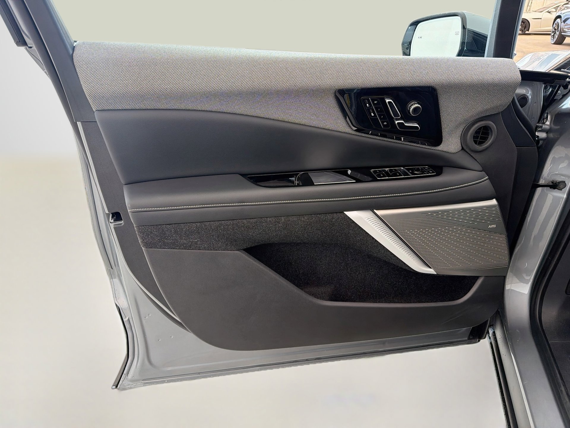2027 Cadillac OPTIQ Sport - Photo 21