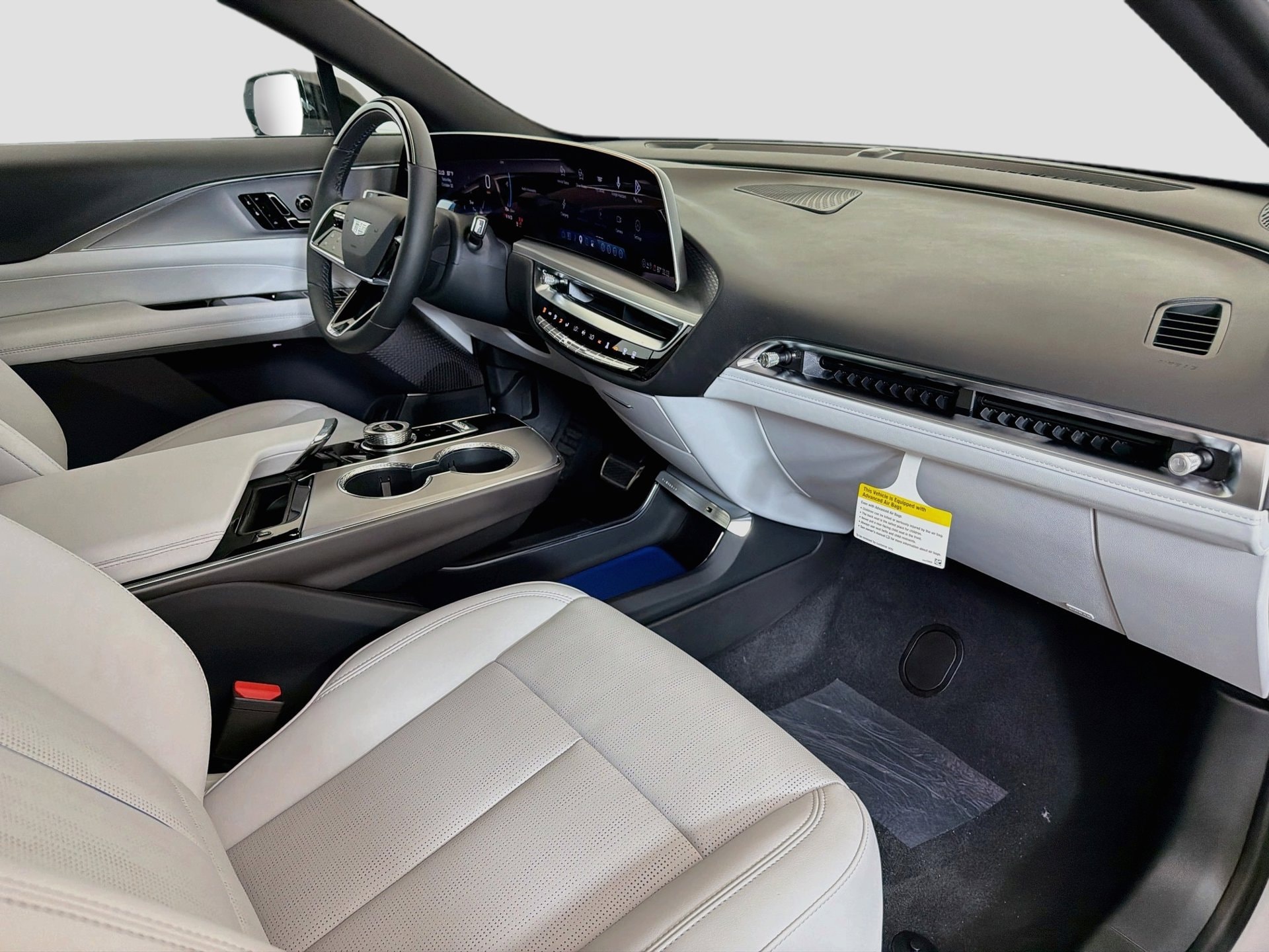 2027 Cadillac LYRIQ Sport - Photo 13