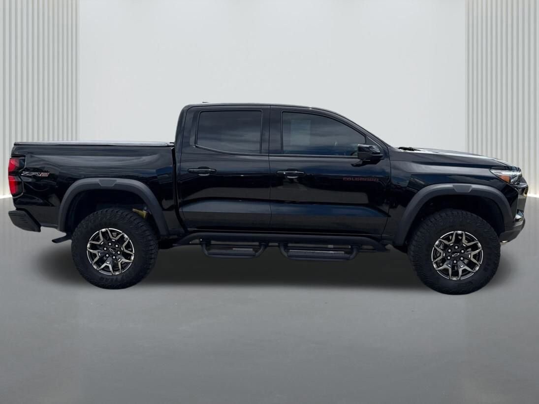 2023 Chevrolet Colorado ZR2 photo 3