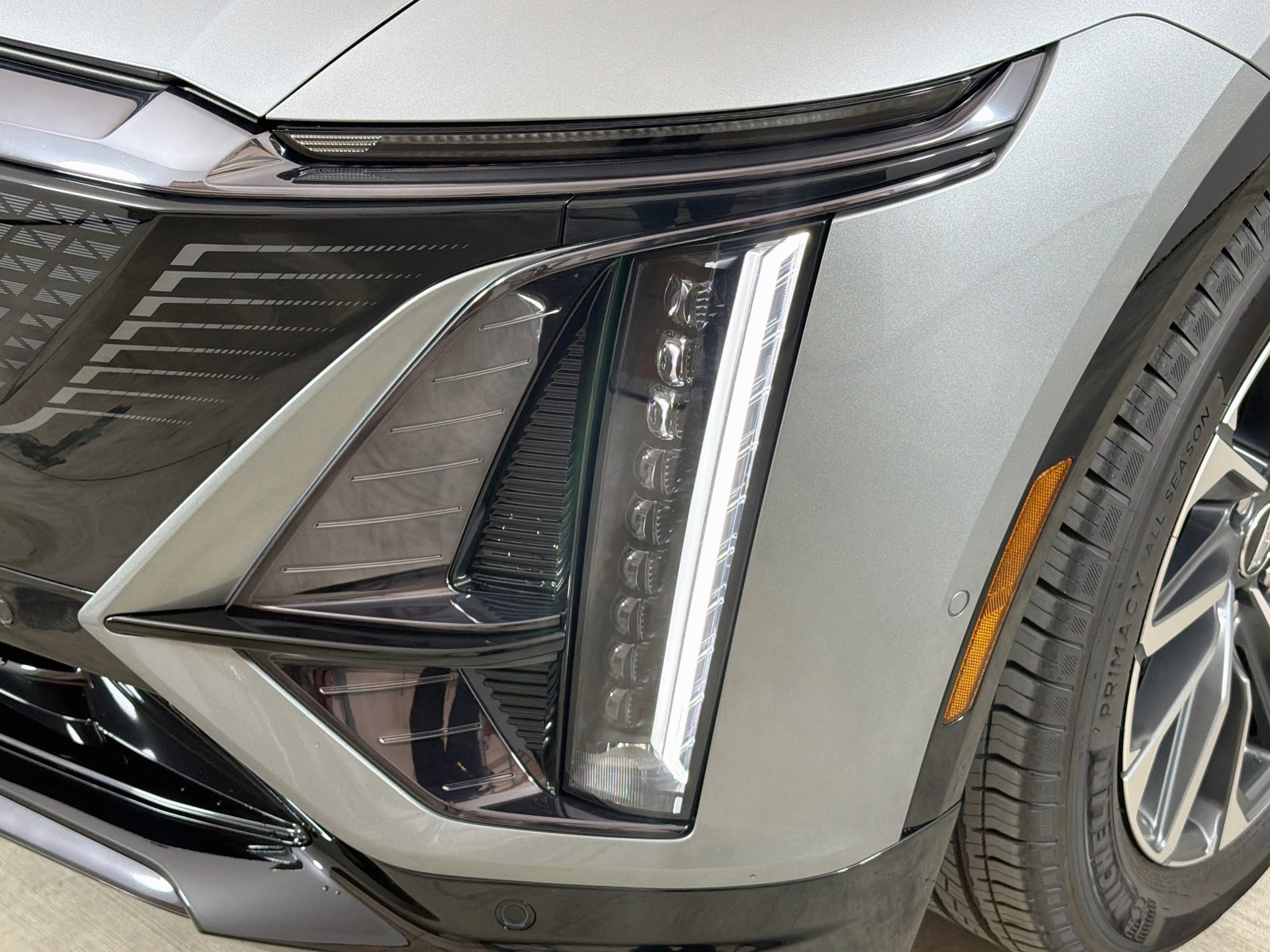 2027 Cadillac LYRIQ Sport - Photo 9