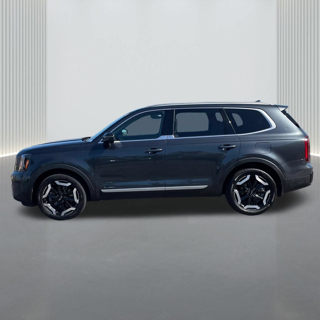 Used 2024 Kia Telluride S